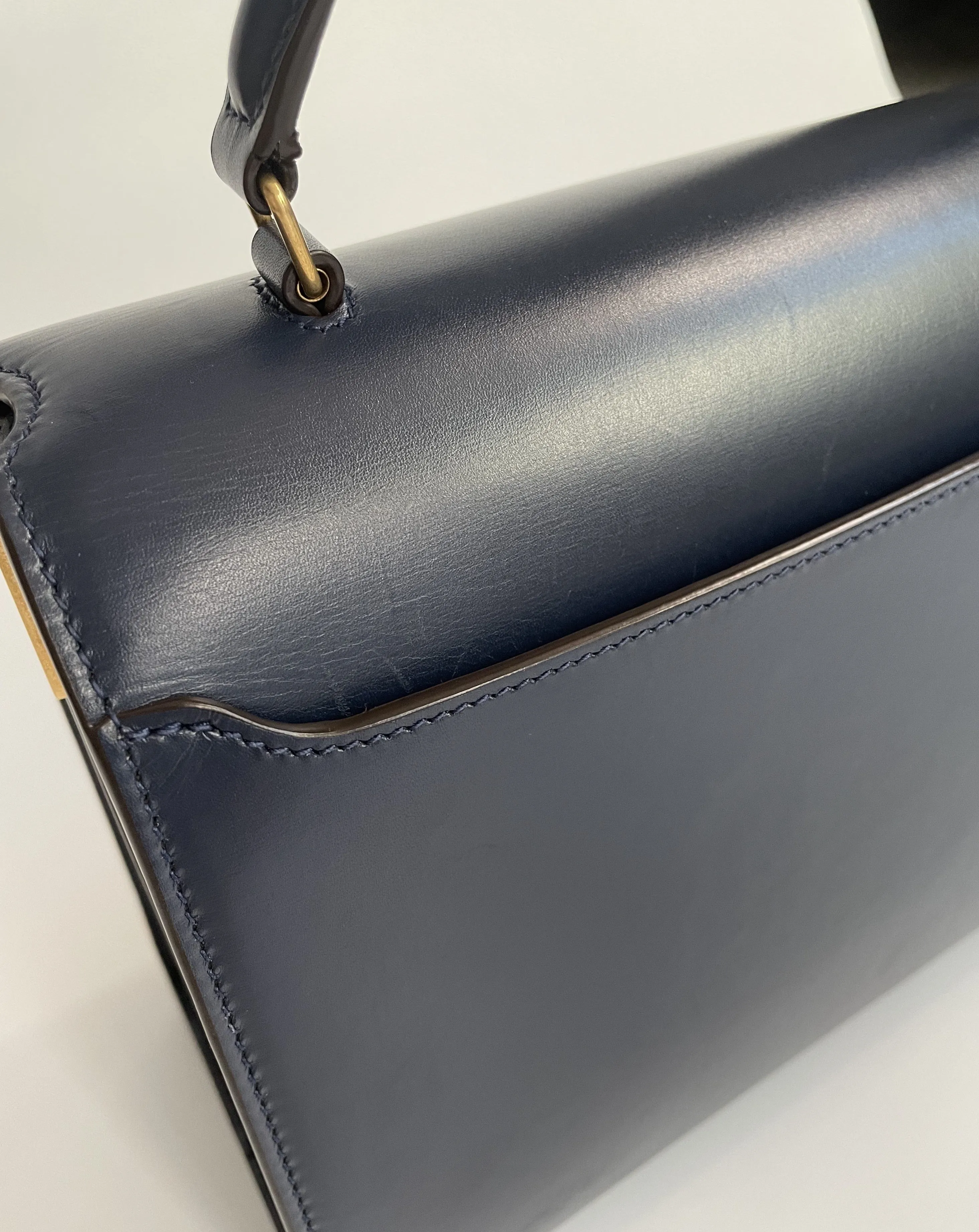 YSL | CASSANDRA TOP HANDLE MED. | NAVY