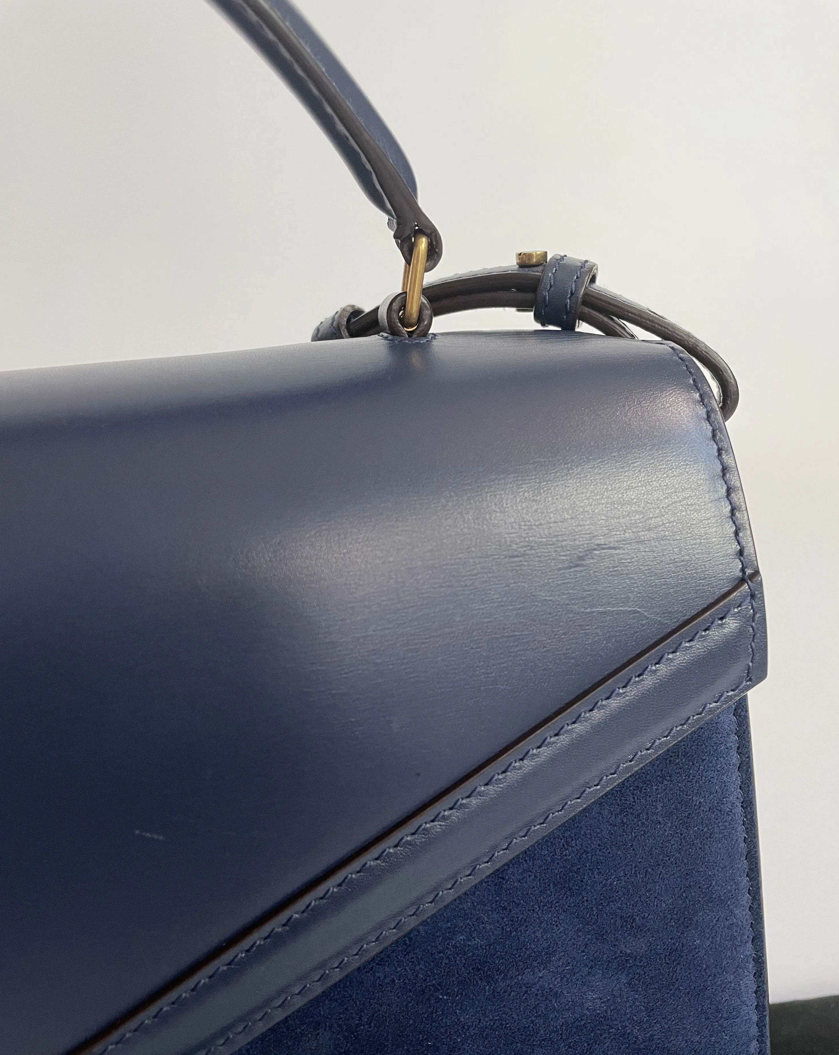 YSL | CASSANDRA TOP HANDLE MED. | NAVY